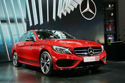 奔馳汽車銷售新趨勢 數字化體驗與個性化定制引領市場變革