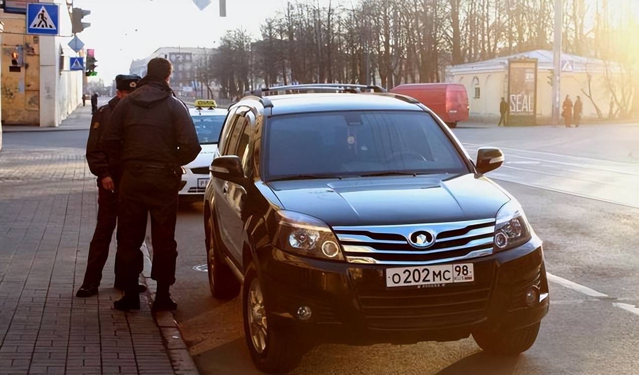 比亞迪王朝系列亮相巴哈馬，豪華新能源市場(chǎng)迎來(lái)中國(guó)力量