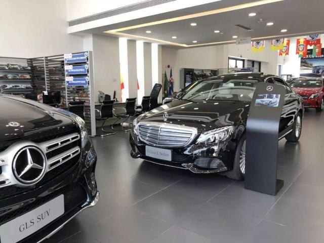 百萬豪車貼膜遭拒，隔天銷售為何慌了神？